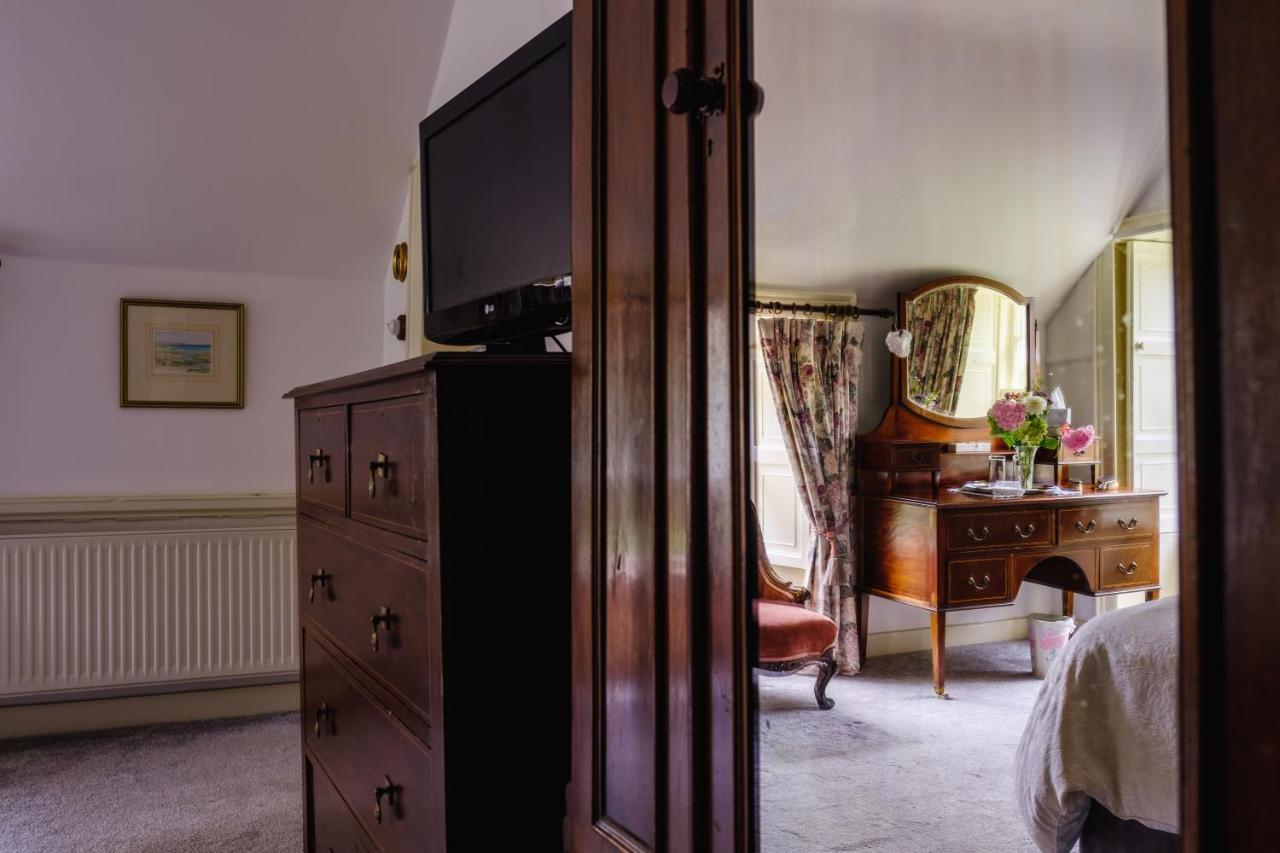 Brooklawn House Bed And Breakfast Mohill Bagian luar foto